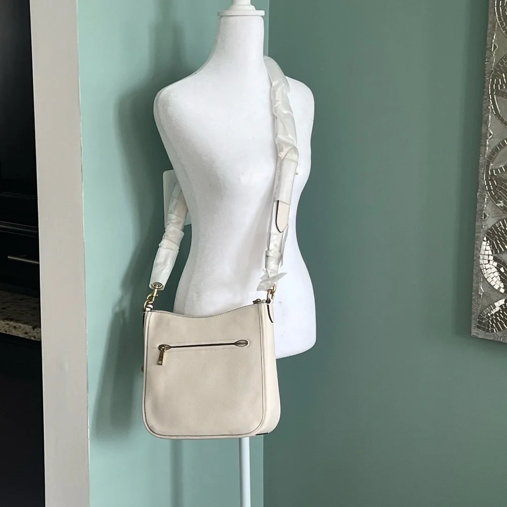 NWT Coach Polished Pebble Leather Chaise Crossbody